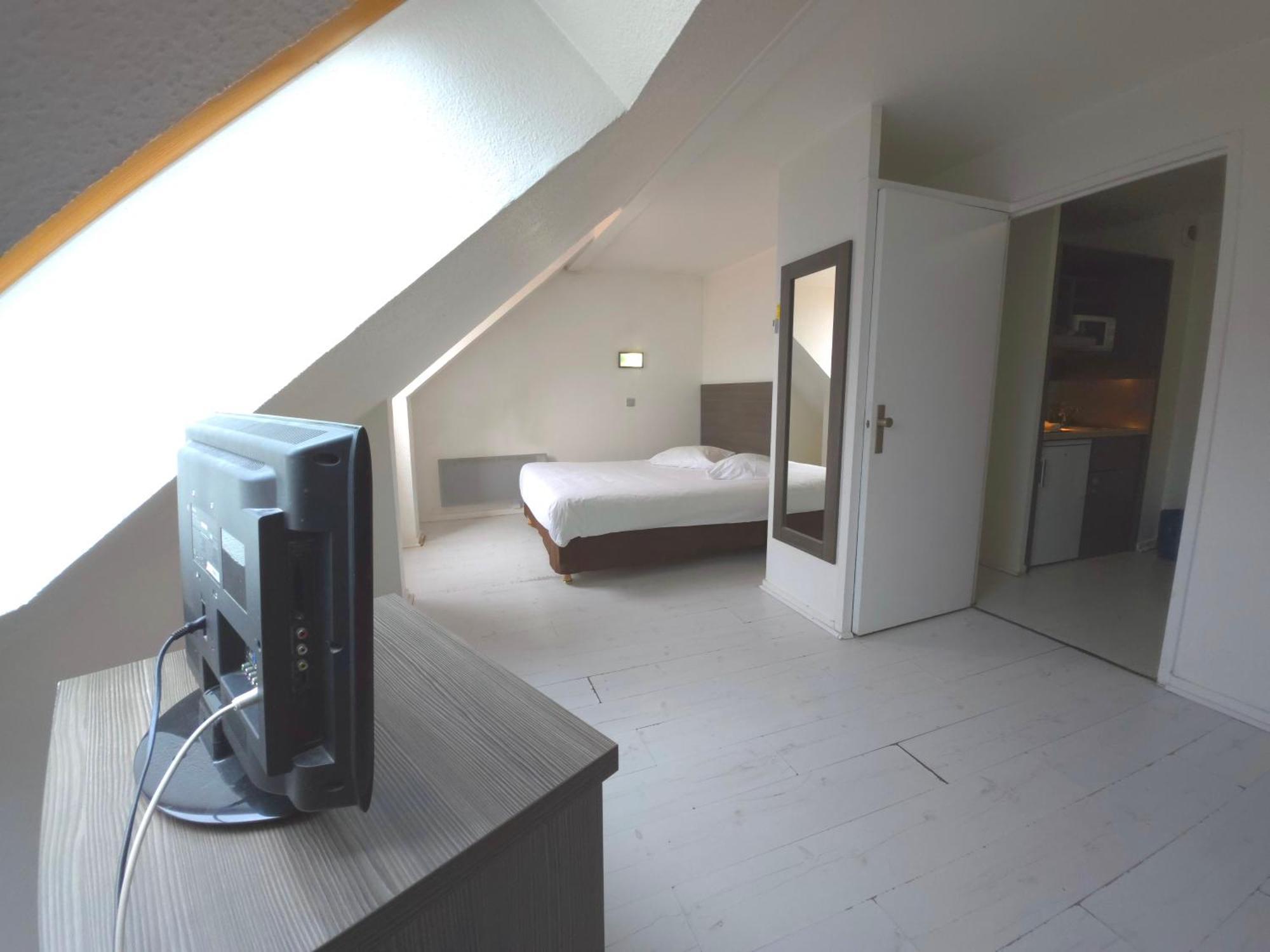 Geneva Residence Гайард Экстерьер фото